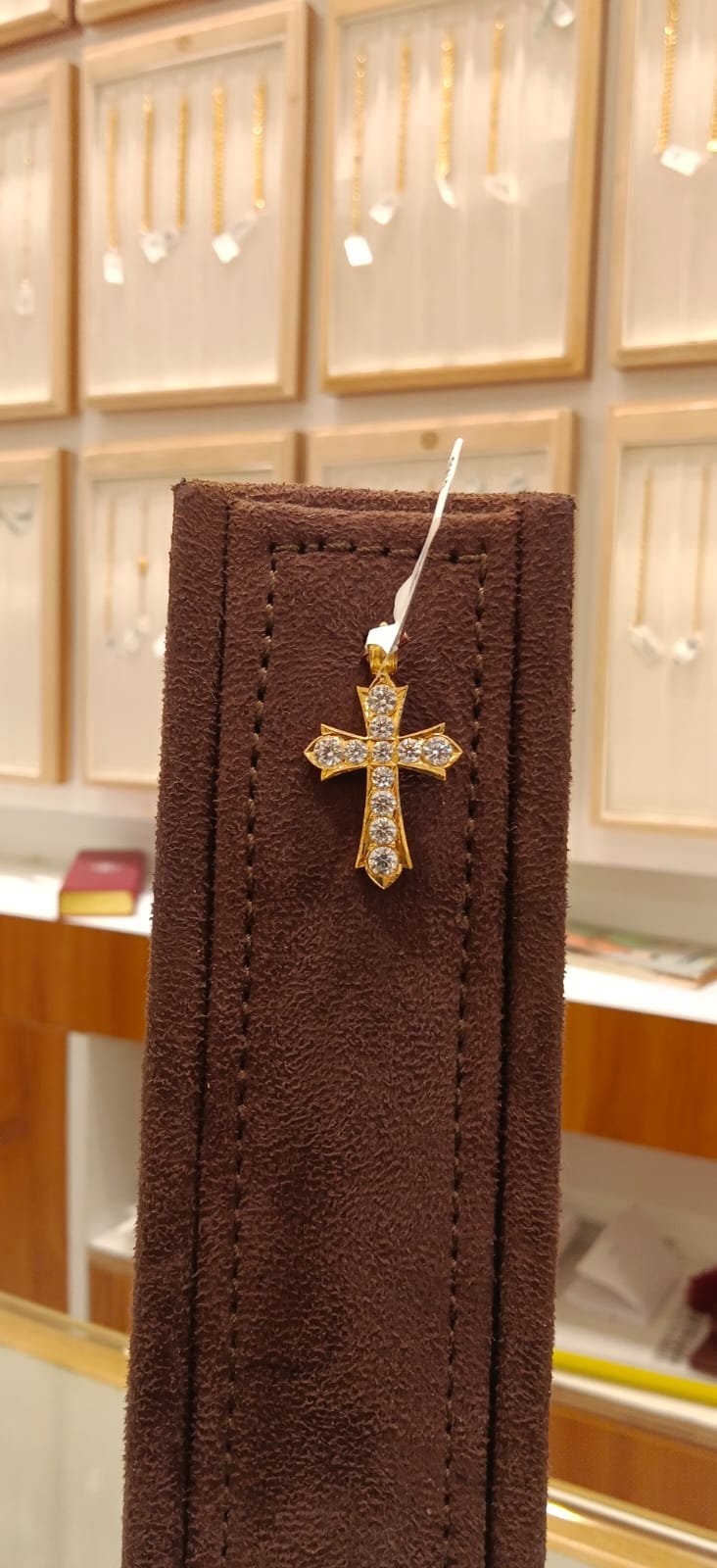 Cross Dollar